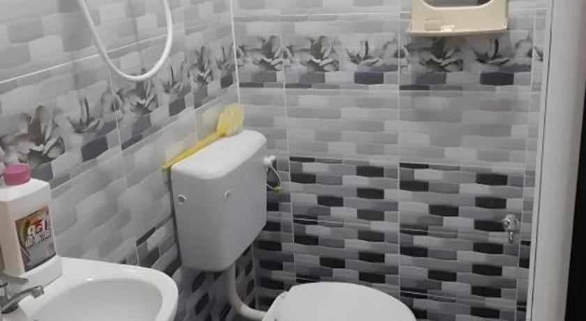 Oyo 90936 Hotel Manjoi Inn ايبوه المظهر الخارجي الصورة