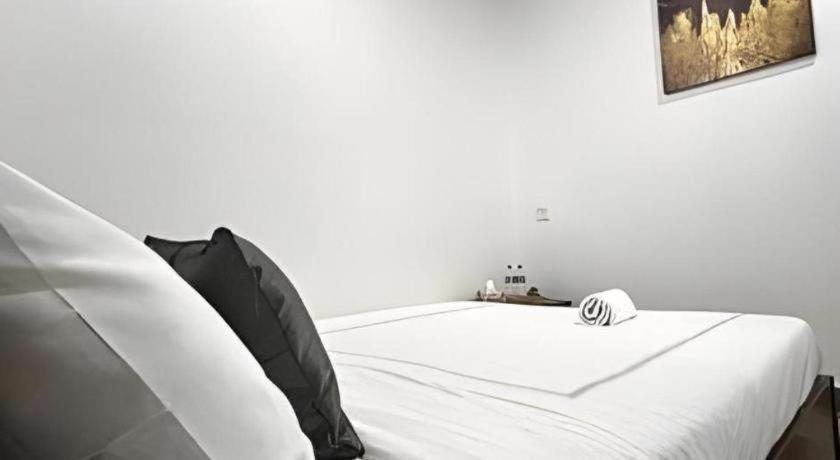 Oyo 90936 Hotel Manjoi Inn ايبوه المظهر الخارجي الصورة