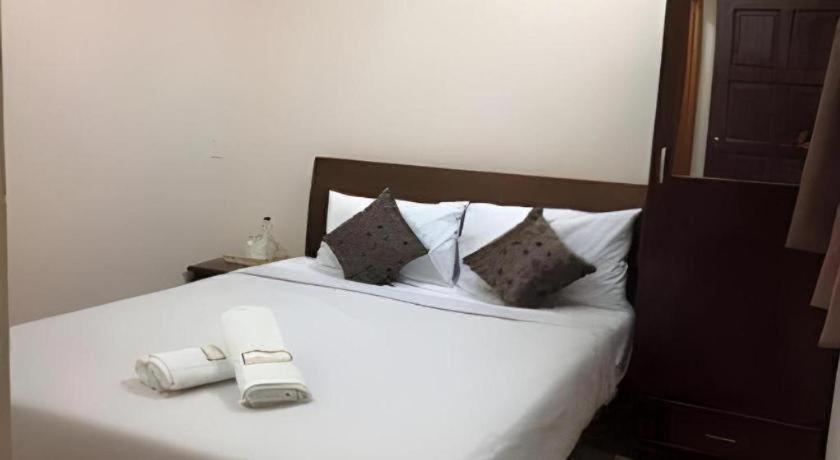 Oyo 90936 Hotel Manjoi Inn ايبوه المظهر الخارجي الصورة