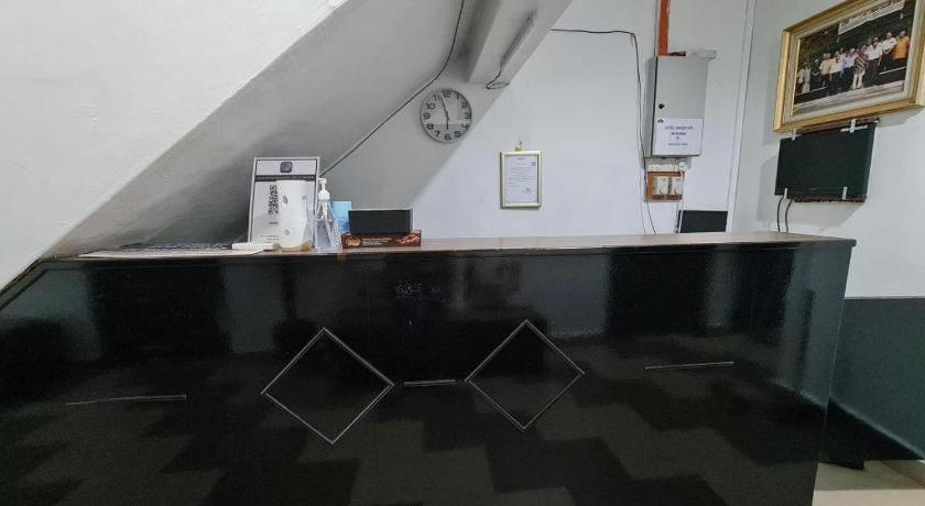 Oyo 90936 Hotel Manjoi Inn ايبوه المظهر الخارجي الصورة